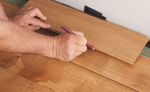 How to lay laminate and real