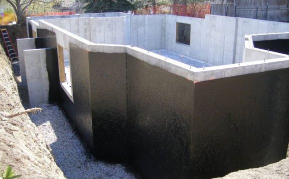 Sealer waterproofing basement