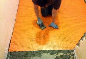 tiling over subfloor with Ditra